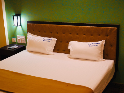 budget ac rooms in Kayamkulam